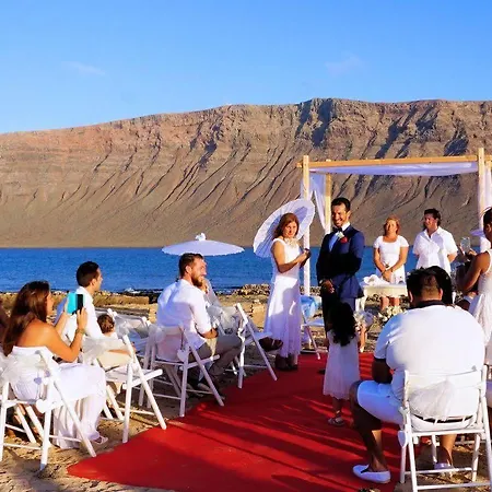 Evita Exclusivas Caleta de Sebo